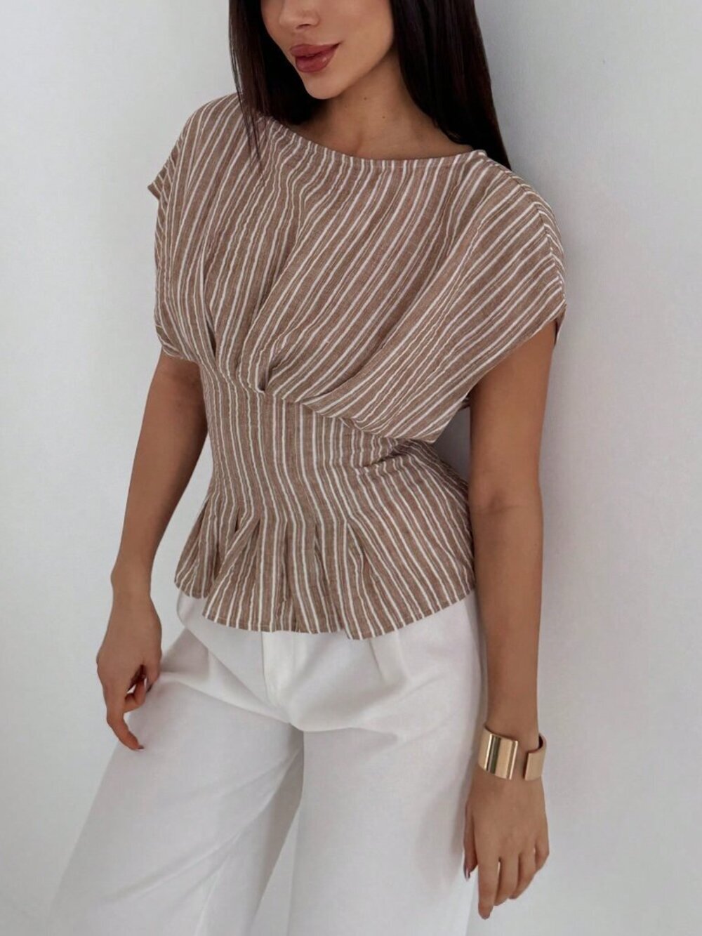 Apricot Casual Women's Round Neck Striped Short Sleeve Shirt with Cinched Waist